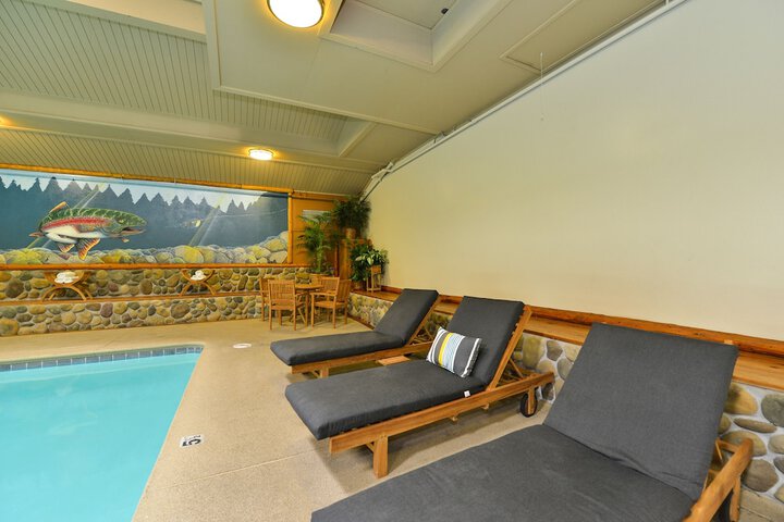 Hotel with Pool