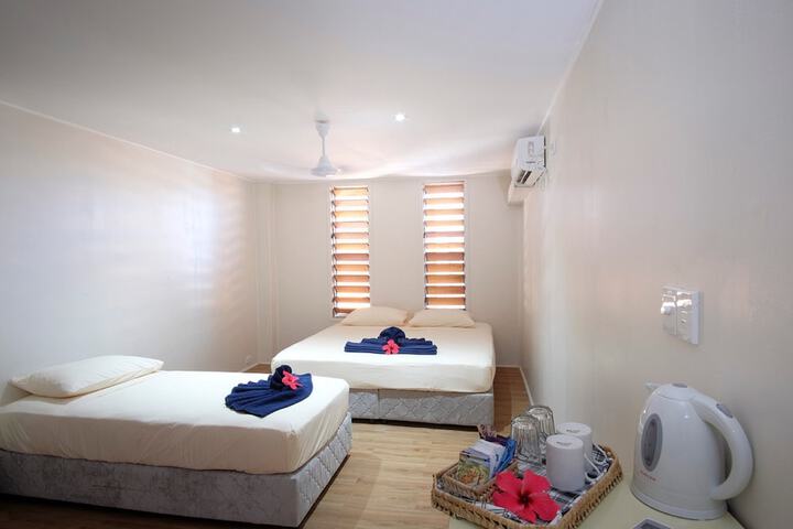 Room 6 of 19