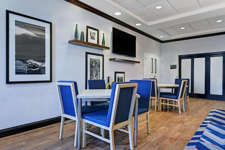 Hotel Interior 4 of 43