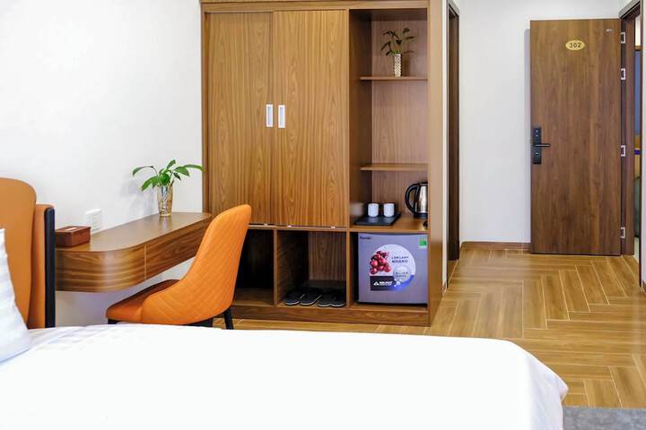 Room 5 of 53