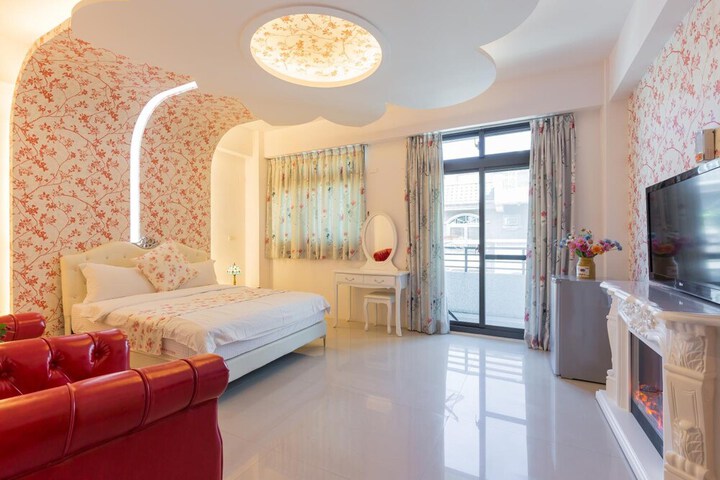 Room 25 of 43