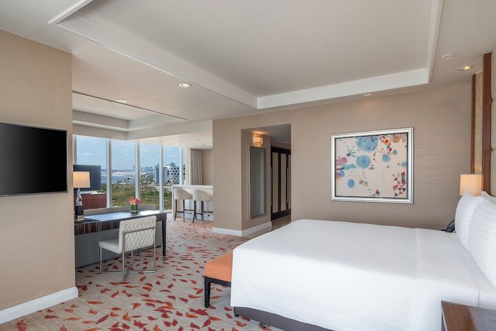 Room 21 of 95