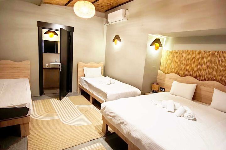 Room 47 of 78