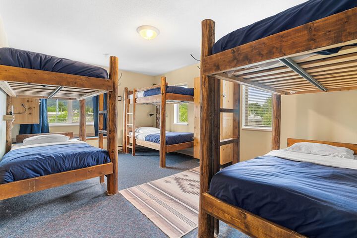 Room 44 of 83