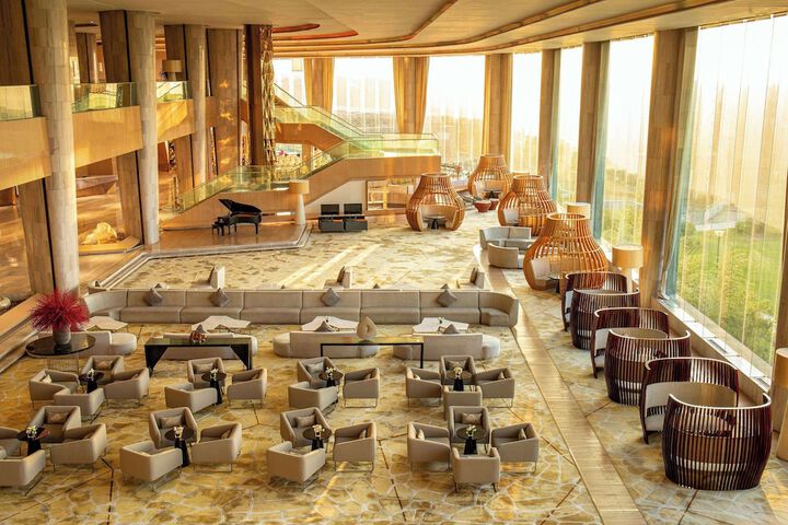Hotel Interior 4 of 91