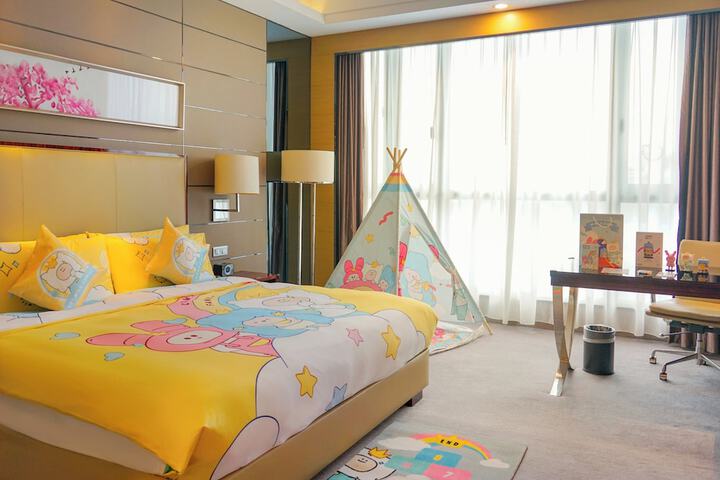 Room 25 of 95