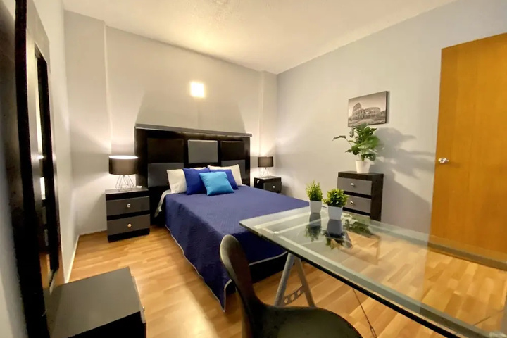 Room 11 of 27
