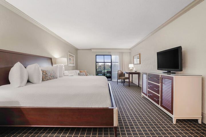 Resort View King Room (7 of 9)