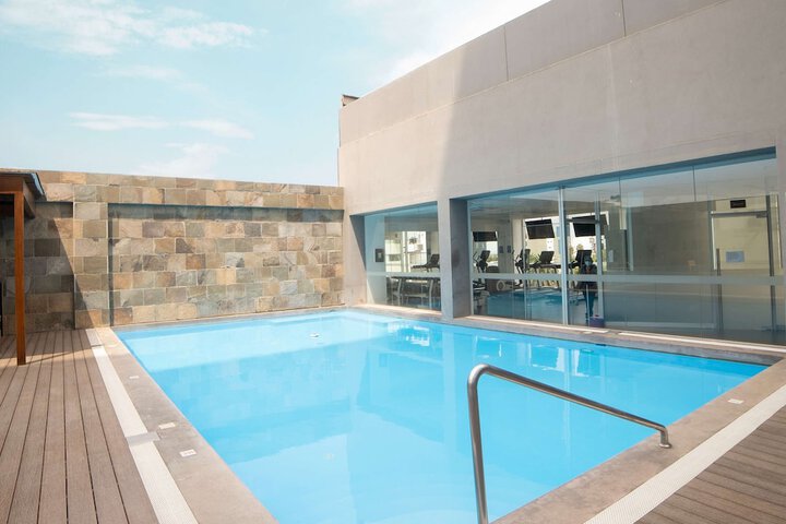 Pool 62 of 77