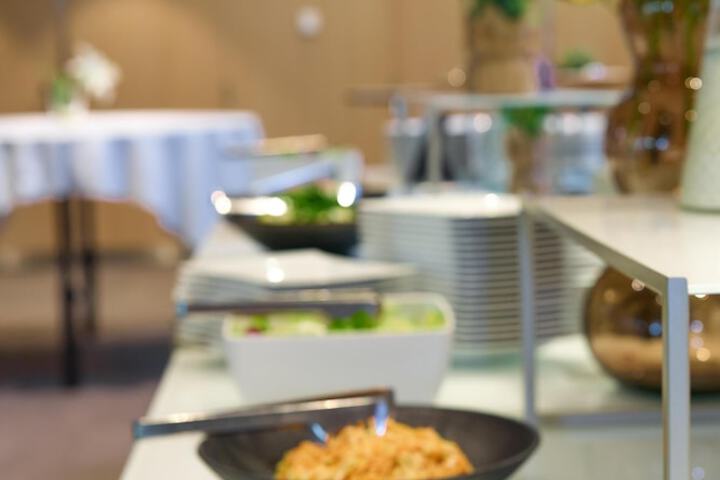 Dining 180 of 289