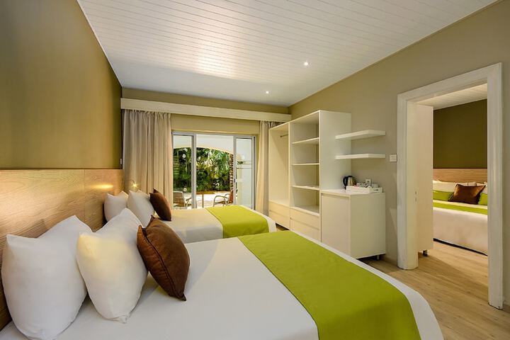 Room 10 of 95