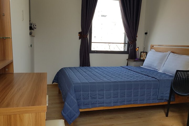 Room 8 of 48