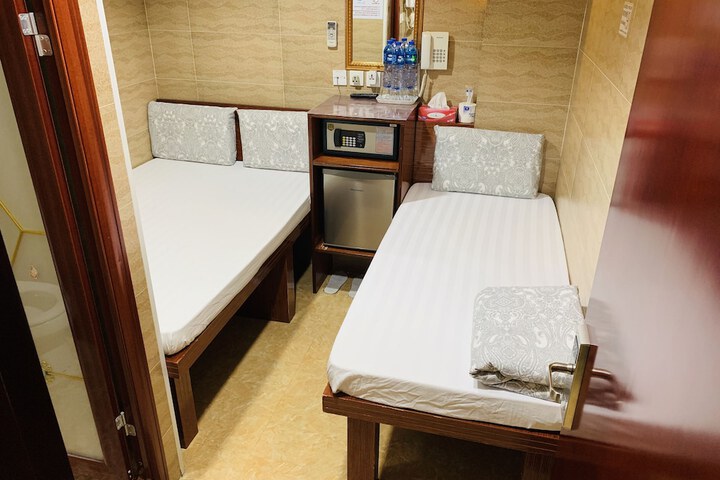 Room 29 of 142