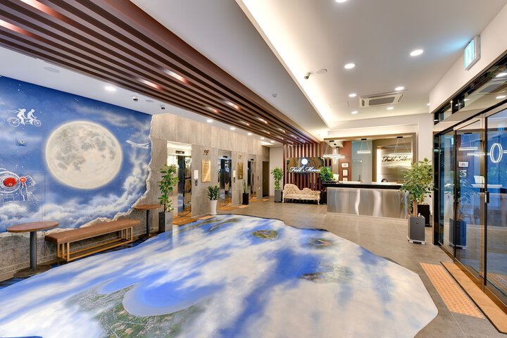 Hotel 2 of 62