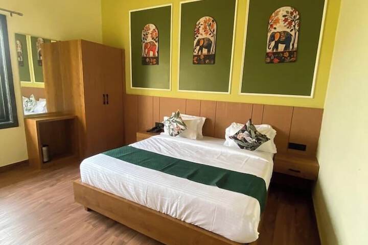 Room 3 of 78