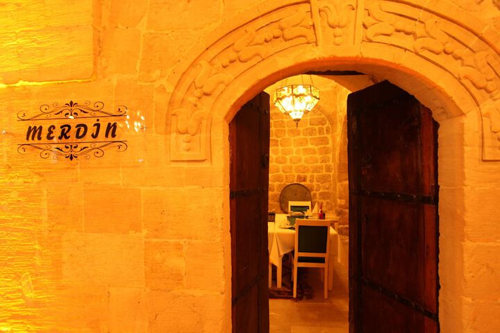 Dining 107 of 158
