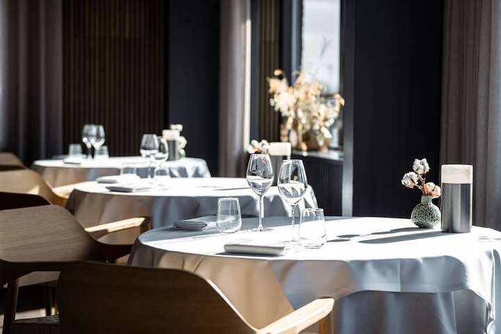 Dining 49 of 69
