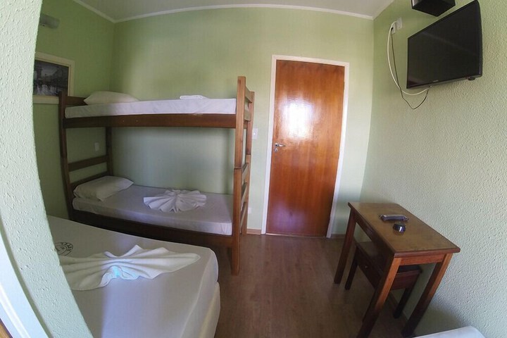 Room 13 of 31