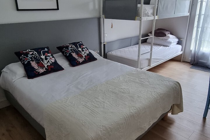 Room 5 of 28