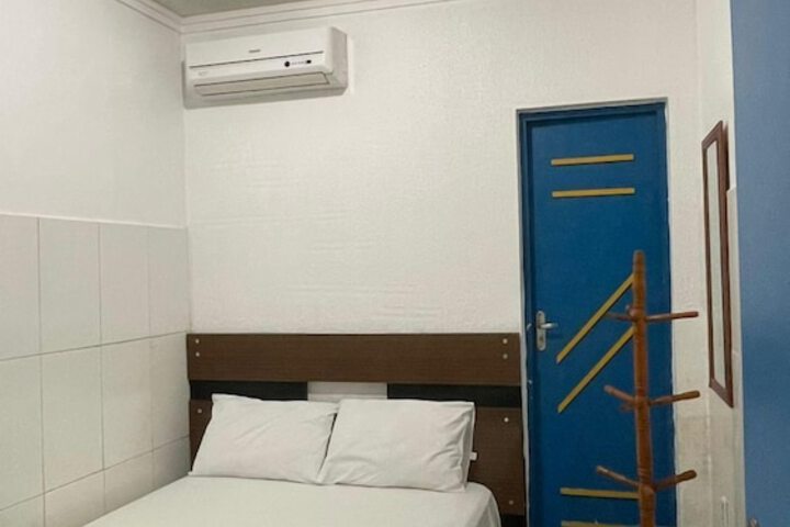 Room 6 of 24