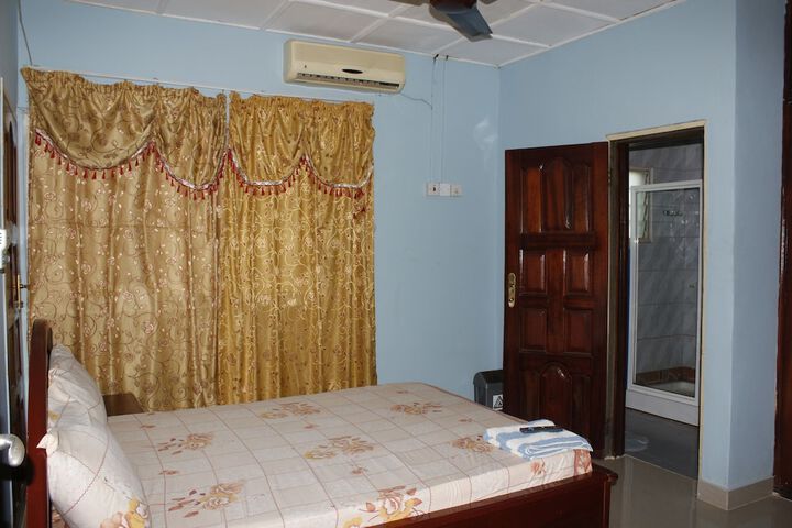 Room 21 of 49