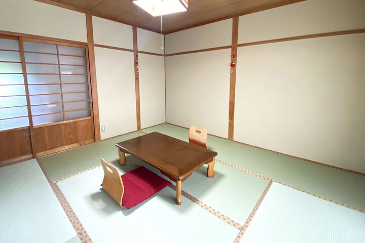 Room 20 of 76