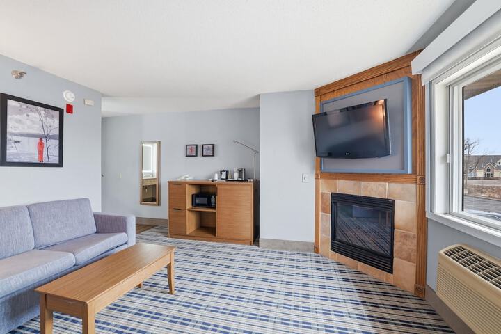 Room 44 of 70