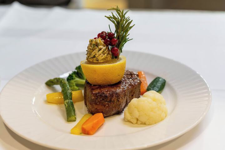 Dining 92 of 123