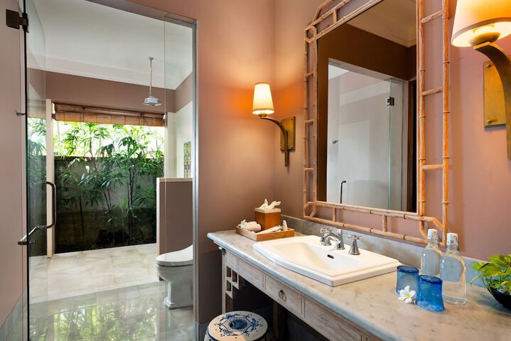 Clean Restrooms
