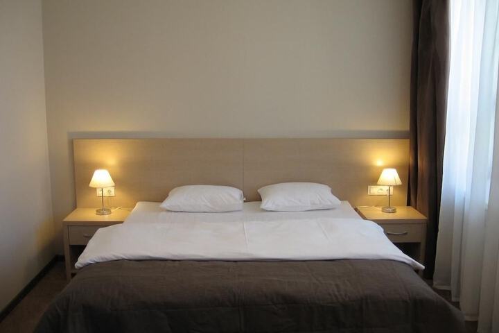 Room 17 of 86