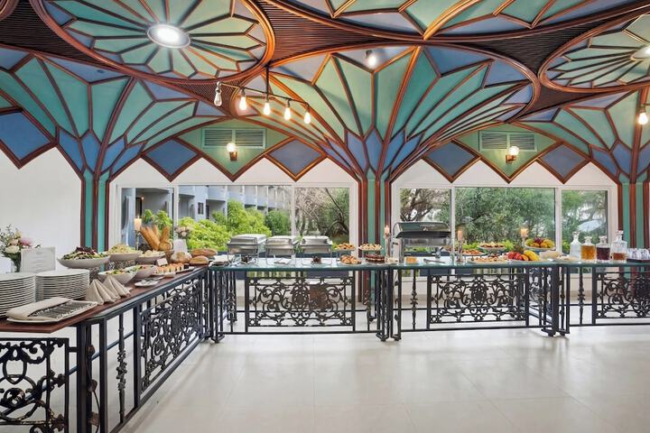 Dining Photos