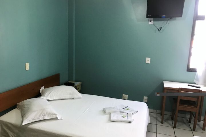Room 2 of 53
