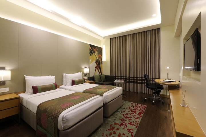 Room 16 of 65