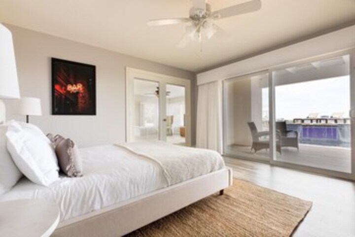 Room 50 of 53