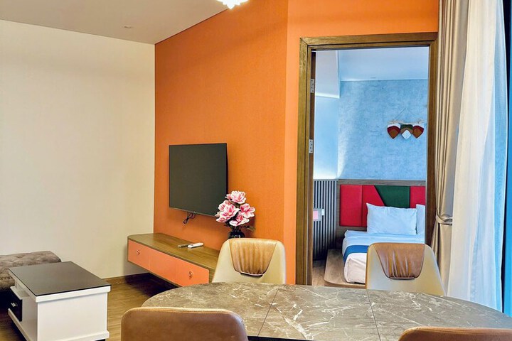 Room 16 of 89