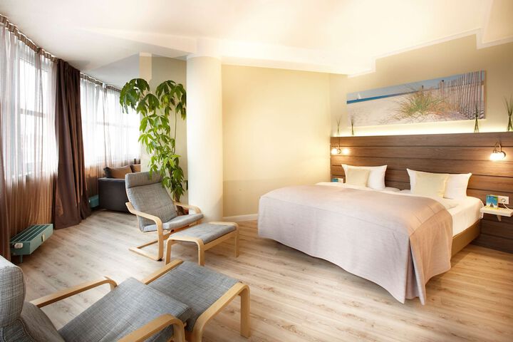 Room 16 of 25