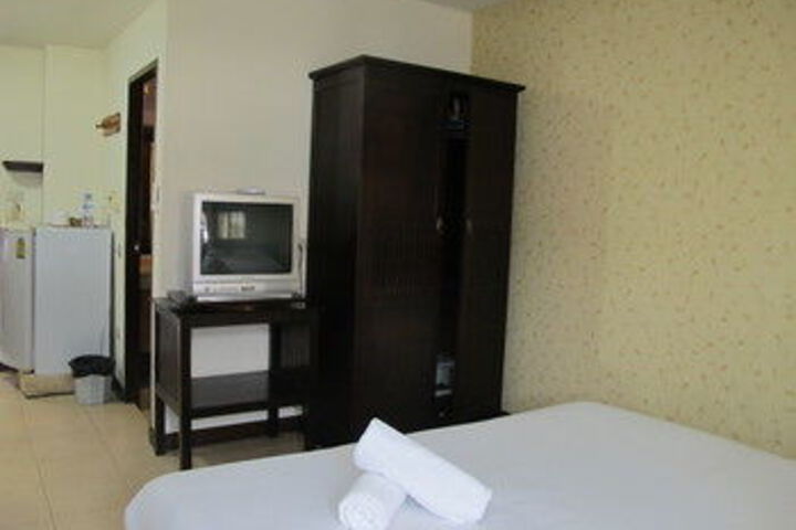 Room 14 of 21