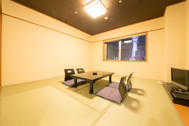 Room 3 of 62