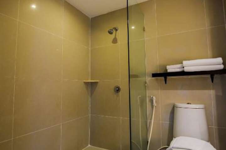 Clean Restrooms