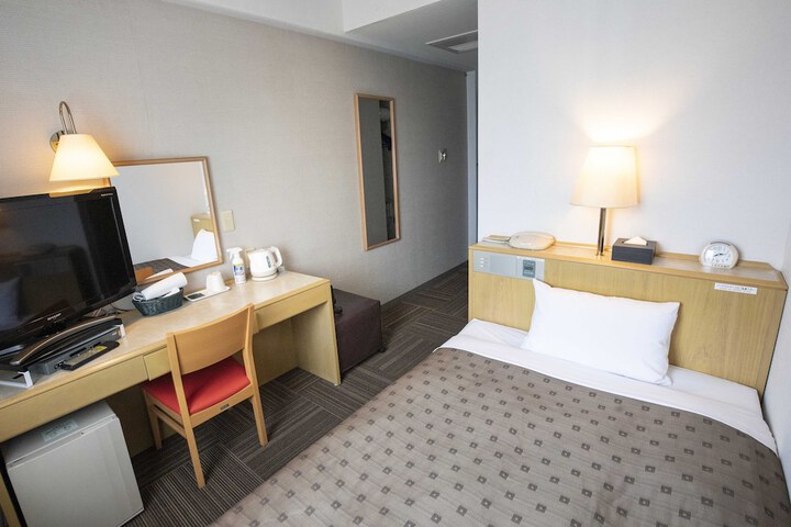 Room 10 of 36