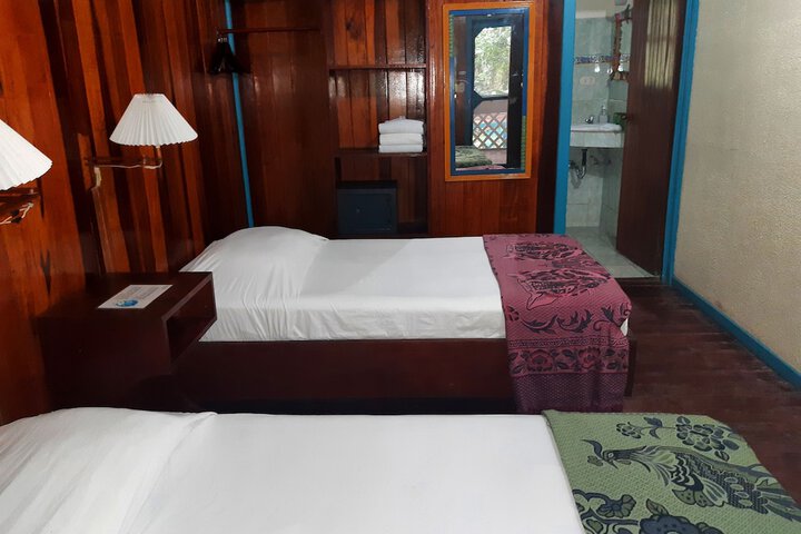 Room 9 of 87