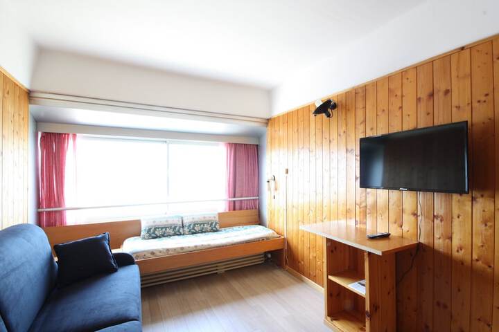 Room 45 of 74