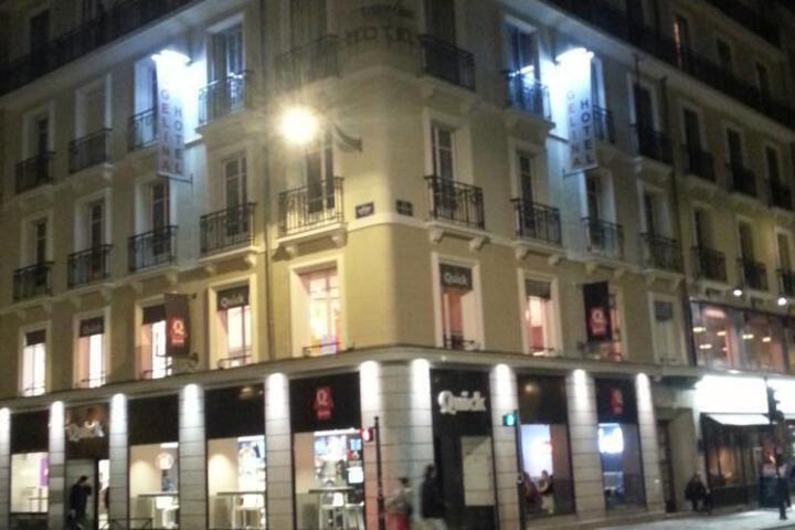 ANGELINA HOTEL
