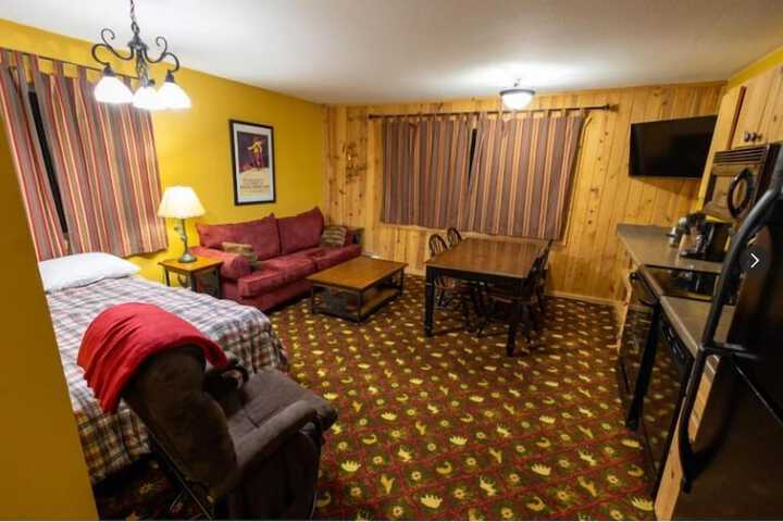 Room 40 of 79