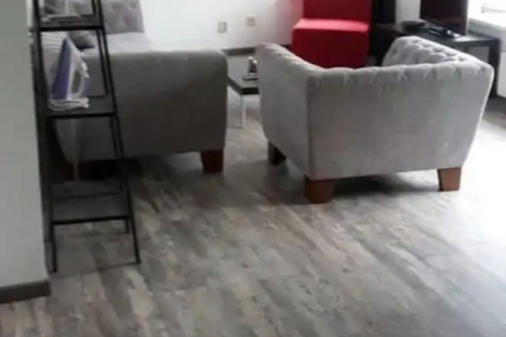 Room 11 of 14