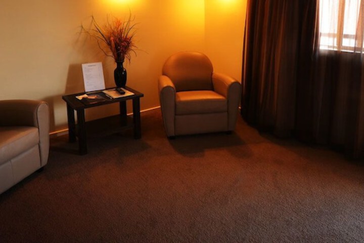 Room 34 of 77