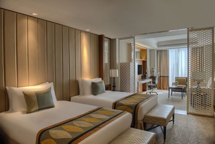 Room 47 of 96