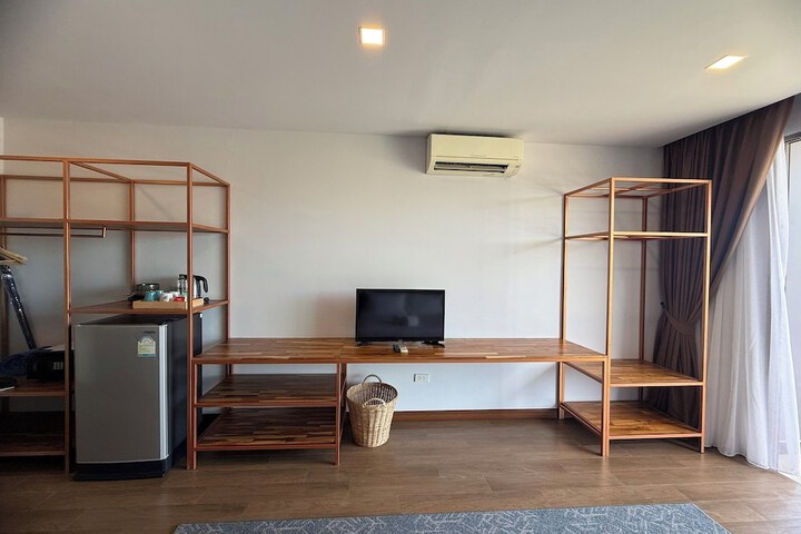 Room 144 of 336