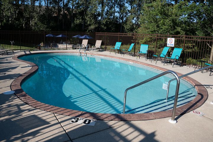 Pool 32 of 46