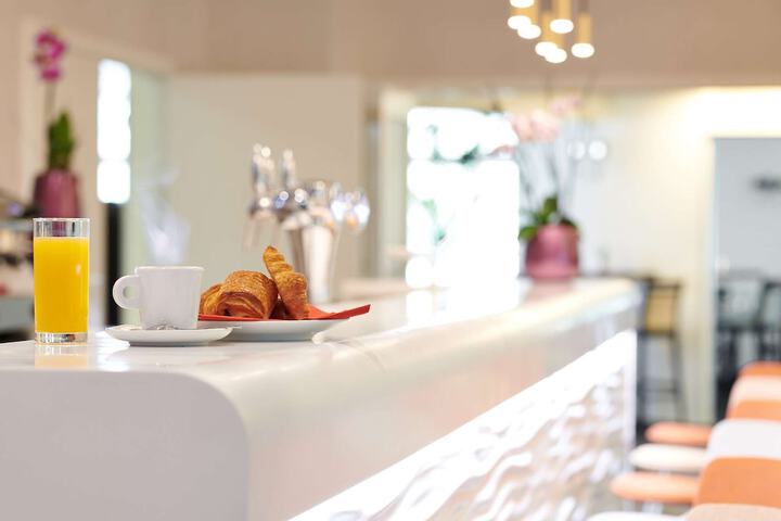 Dining Photos